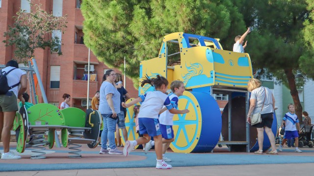 Onda estrena una nueva zona de juegos y ejercicio al aire libre en el parque de la Panderola