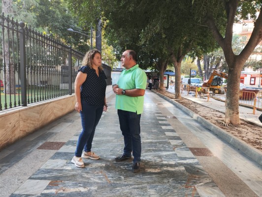 Orihuela invierte 100.000 euros para devolver el riego a La Glorieta Gabriel Miró