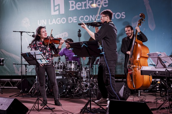 Berklee beca a cuatro estudiantes valencianos con más de 95.000 euros