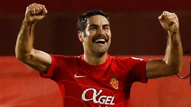Un partido de bigotes