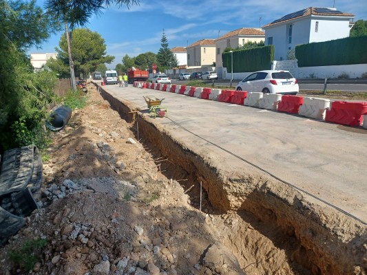 Paterna comienza las obras para aumentar el carril bici del bulevar de Pla del Pou 