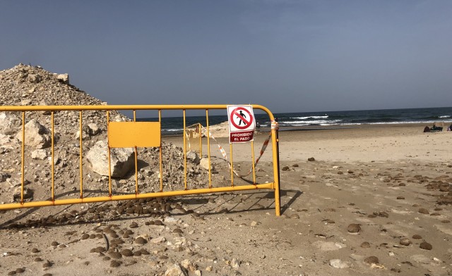 La arena para Les Deveses de Dénia se retrasa y los vecinos temen que los trabajos duren todo el invierno

