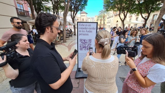 Una exposición muestra el trabajo realizado desde Elche en materia de Cooperación Internacional