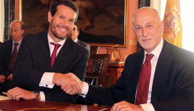 Eduardo Currás presidirá la alicantina Bansabadell Mediación: Albert Figueras, a México