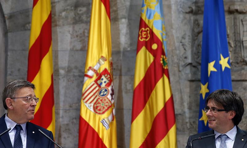 La Generalitat valenciana y catalana acusan a Montoro de castigarles con la financiación 