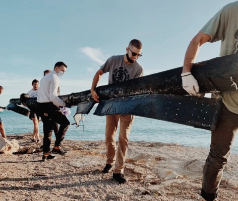 CEEI Castellón organiza una expedición para la recogida de residuos de la playa de la Renegà 