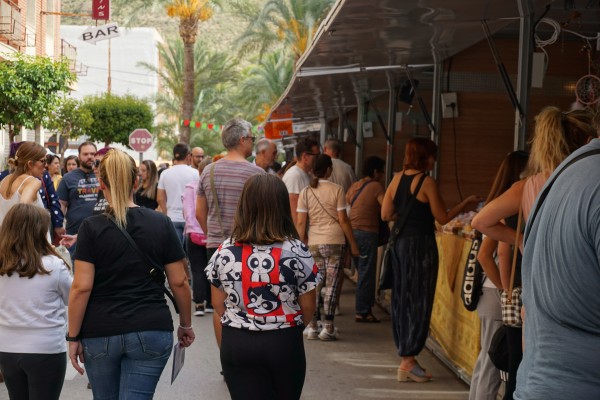 La Feria Artesanal y Gastronómica de Agost vuelve en el puente de octubre con ocio, cultura y turismo