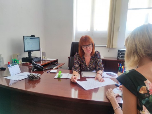 Alicante refuerza la atención social con 11 millones al año tras el acuerdo de financiación del Consell