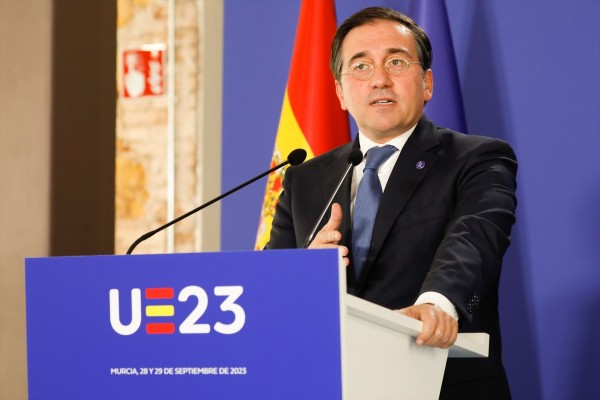 Albares reivindica la Tarjeta Europea de Discapacidad como una 