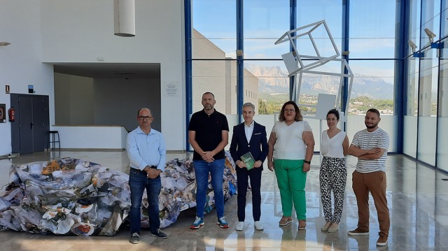 Palau Altea acoge la exposición 'Escenografies de la realitat' del Consorci de Museus