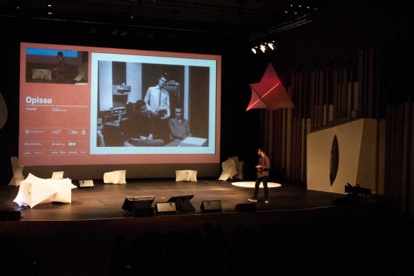 De BLANC a VLANC: el festival de diseño gráfico de Barcelona escoge Valencia como subsede