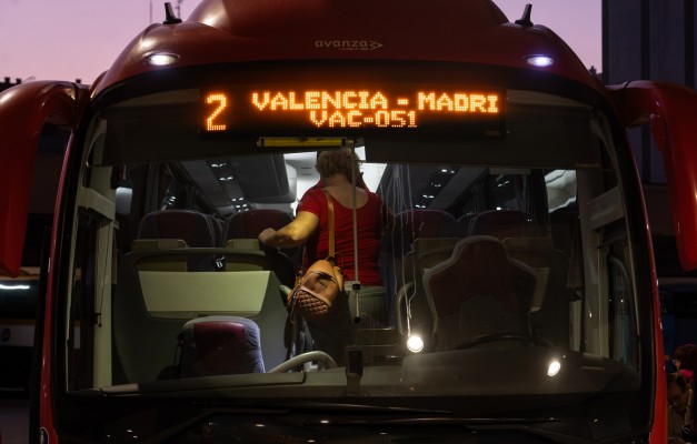 El AVE barato no puede 
con el autobús