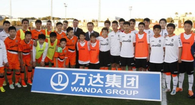El Valencia CF abrirá una escuela para 2.000 niños en Shanghái este jueves