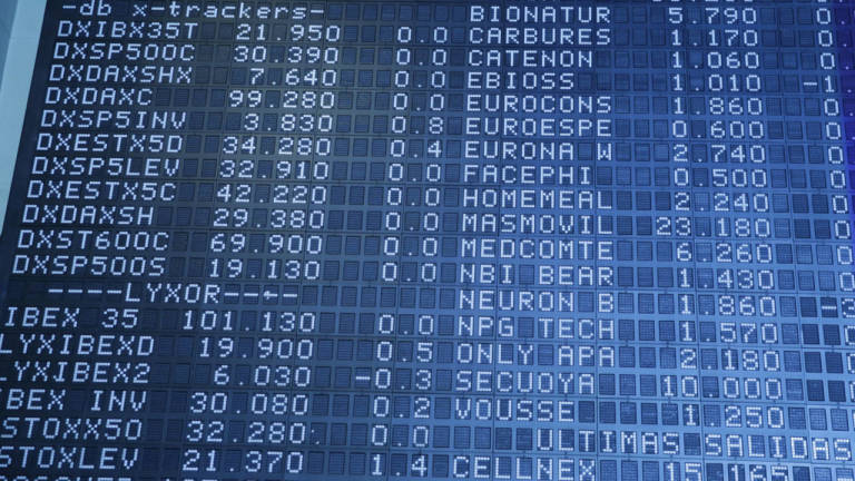 Suave apertura bajista en bolsa ante las dudas que se imponen entre los inversores