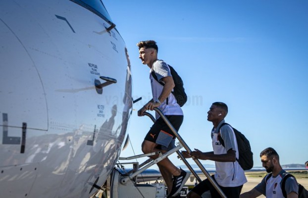 El equipo ya está en Sevilla, sin laterales pero con André Almeida
