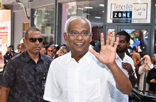 El opositor Mohamed Muizzu gana las elecciones presidenciales de Maldivas