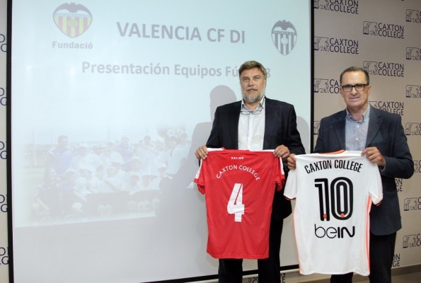 Acuerdo entre Fundació y Caxton College para acoger el nuevo Valencia CF DI
