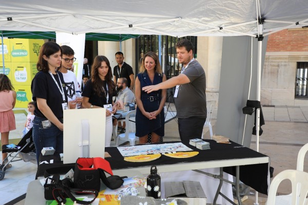 La Feria de Entidades Juveniles apoya por cuarto año el talento emprendedor de Castelló