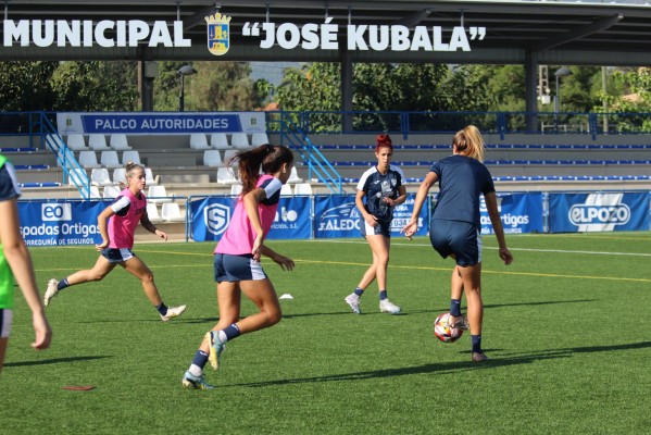 El Alhama, líder con pleno de puntos e imbatido, retoma la Primera RFEF Femenina en Pamplona