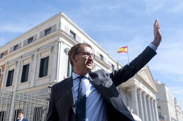 El tiempo entre investiduras