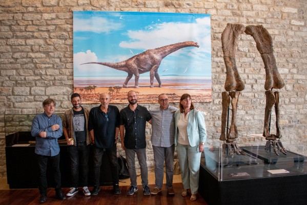 Descubren en Morella un dinosaurio gigante, con un fémur de cerca de dos metros