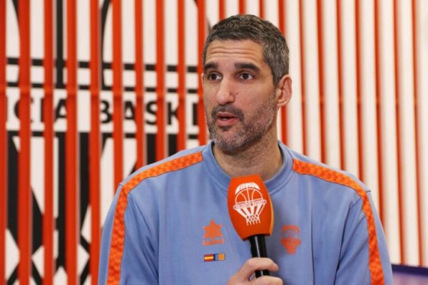 Rubén Burgos: 