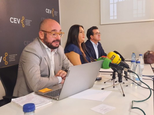 La Comunitat supera la media nacional en cobertura poblacional de distribución alimentaria