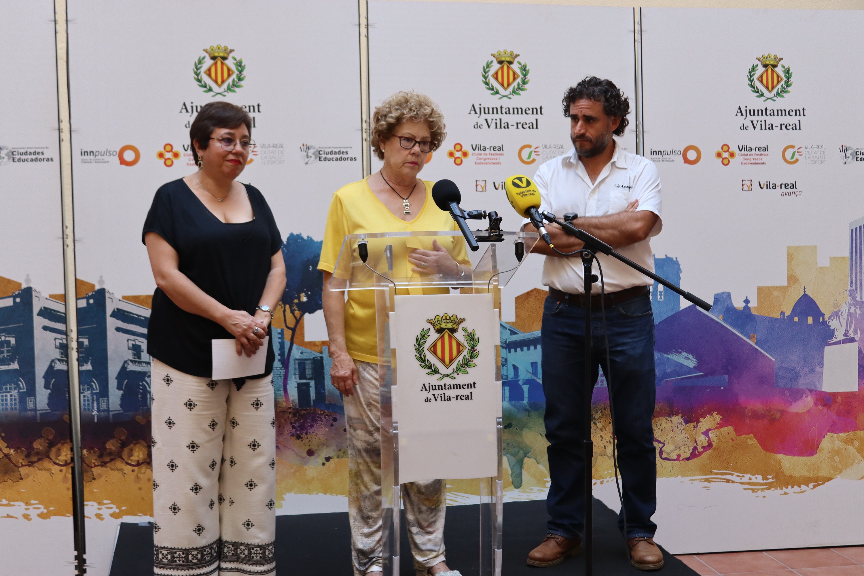Vila-real exhumarà les restes de la fossa comuna del cementeri municipal per a
localitzar José Pla