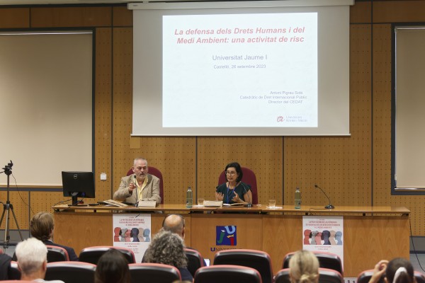 L'UJI aborda la importància d'enfortir la protecció de les persones defensores dels drets humans