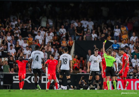La Real se lleva los tres puntos de Mestalla con muy poco