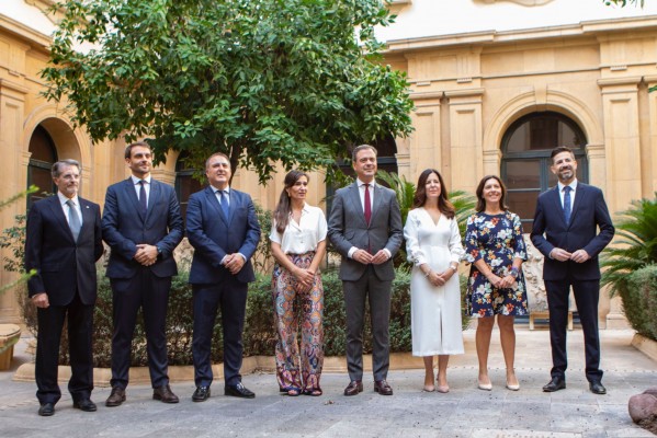 Toman posesión los cinco directores generales de la Consejería de Presidencia, Portavocía y Acción Exterior