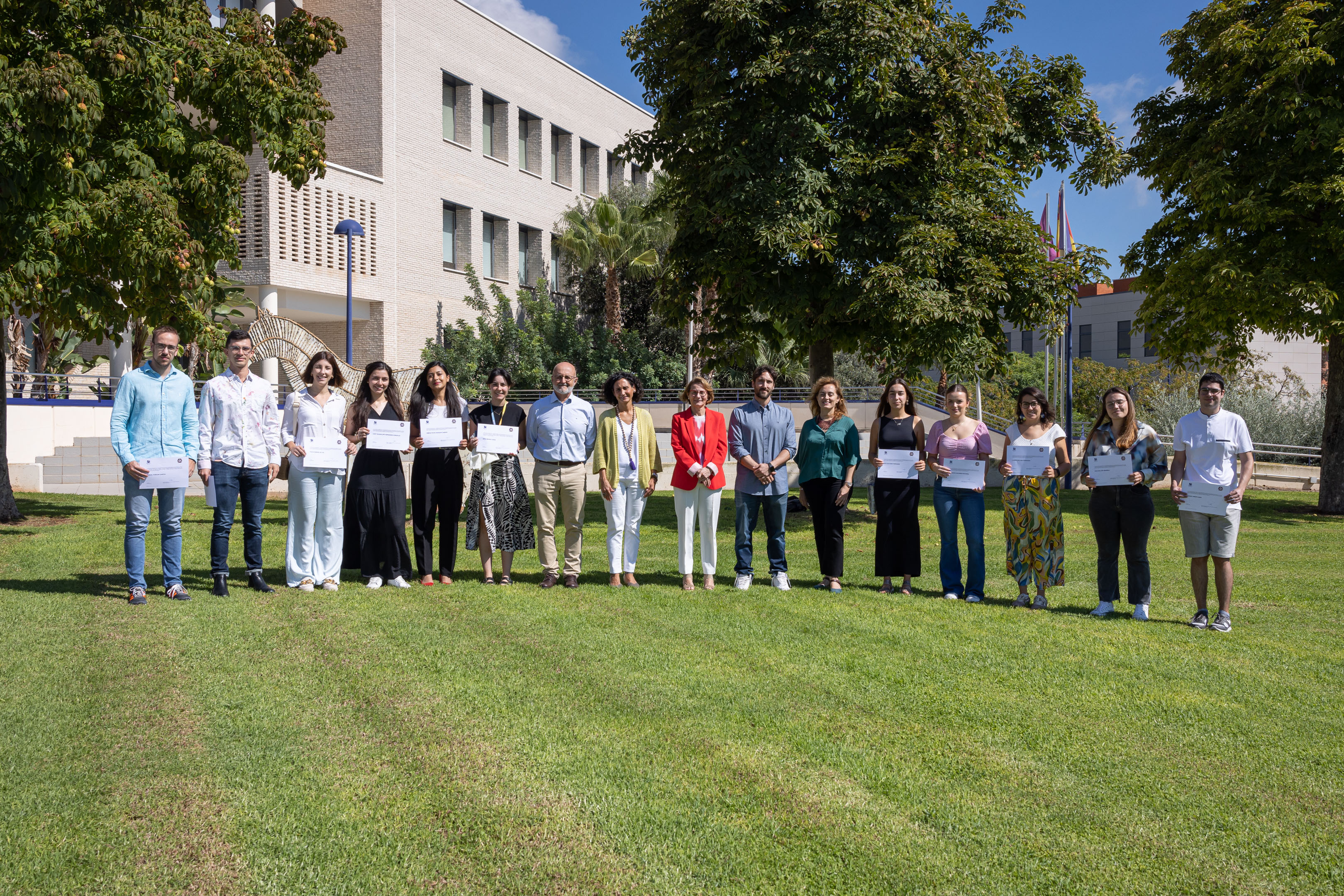 L’UJI i la Fundació Balaguer-Gonel Hermanos lliuren un total de 23 beques de postgrau i doctorat