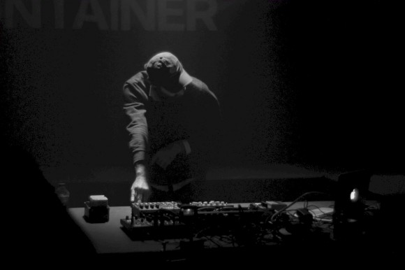Atronador Fest celebra su décimo aniversario en Las Cigarreras con 'noise', electrónica y 'performance'