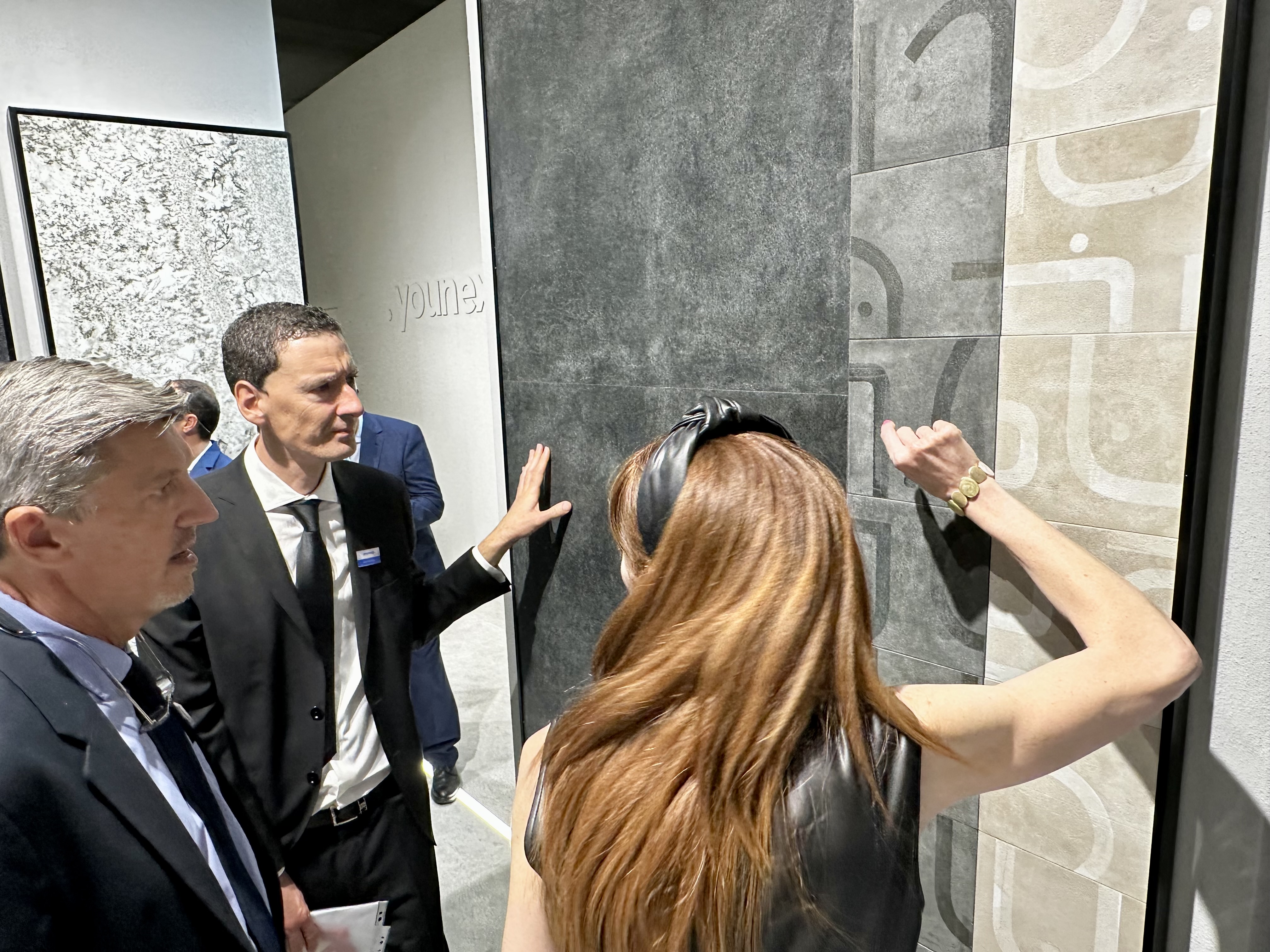 La innovación se erige en Cersaie como la vía para la supervivencia de la cerámica castellonense