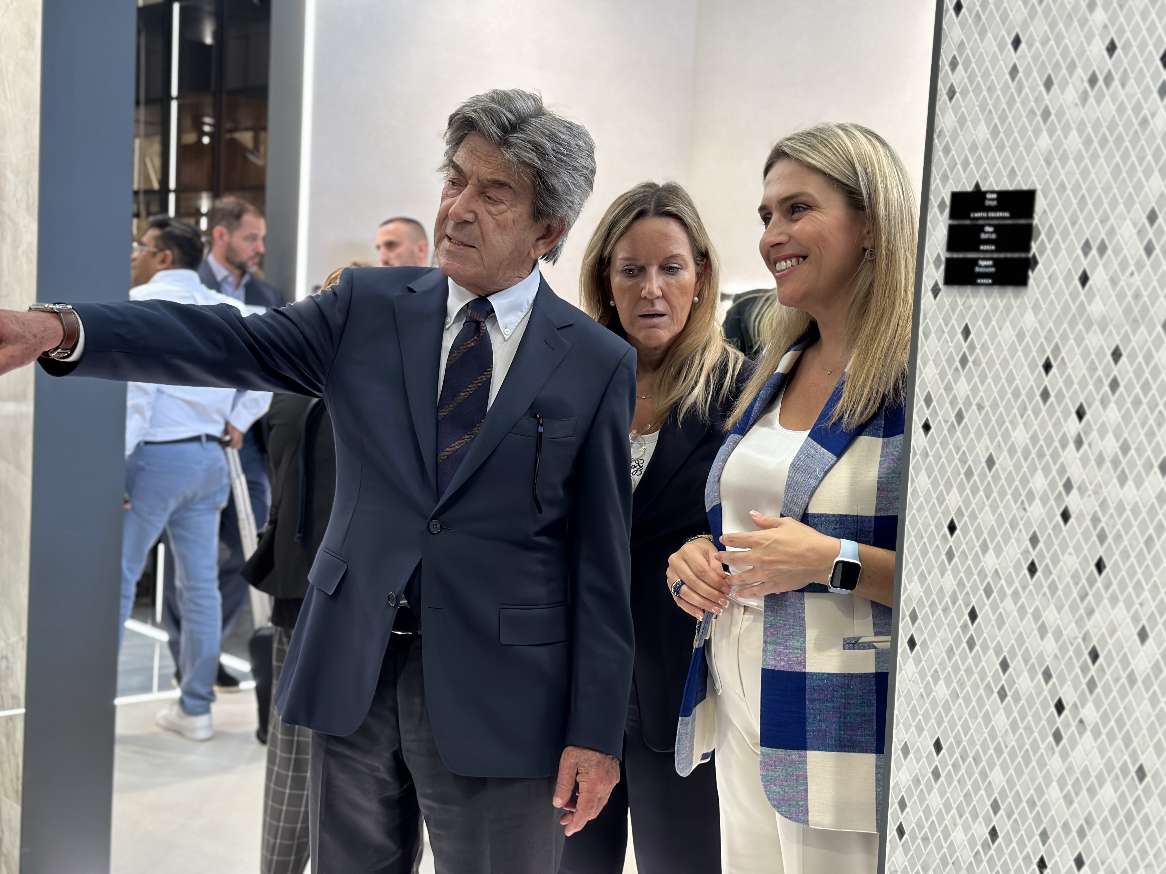 La Diputación estudiará una nueva rebaja del IAE a las empresas cerámicas y exige a Madrid las ayudas