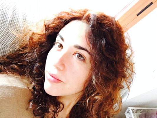 Marisa Planelles publica su poemario 'El vals del amonite'