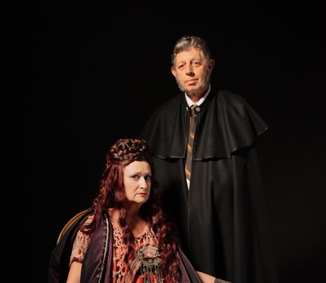Hongaresa de Teatre se va de gira a Argentina con tres títulos