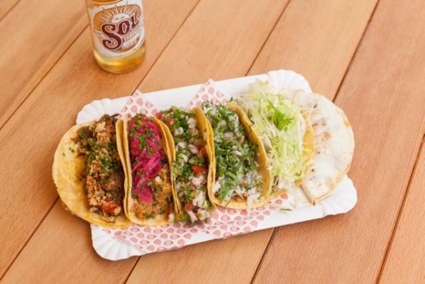 Taco de cochinita pibil en La Llorona