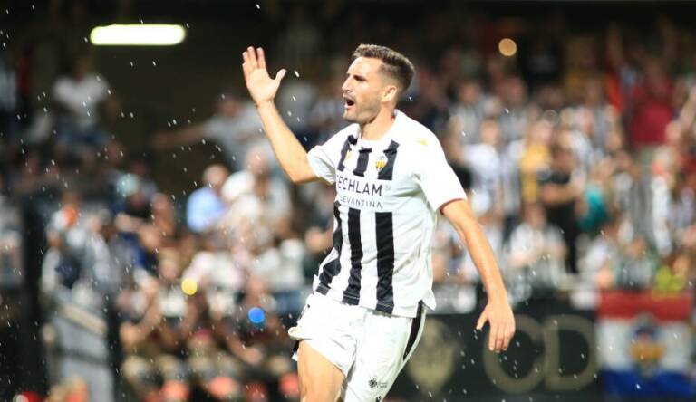 De Miguel marca el mejor inicio goleador de un jugador del Castellón en 44 años