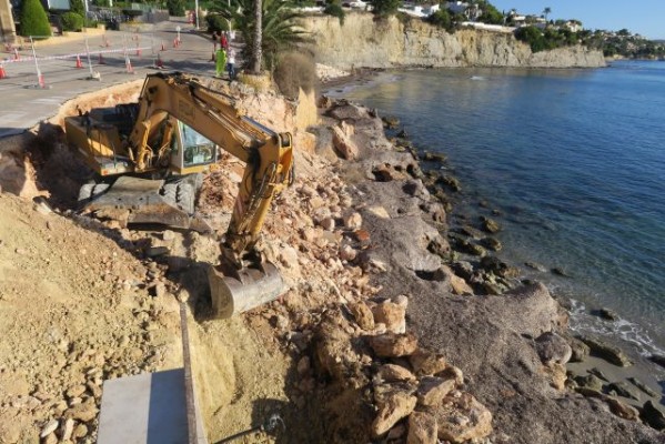 Calp repara el acceso a Cala Calalga tras tres años de daños por temporales

