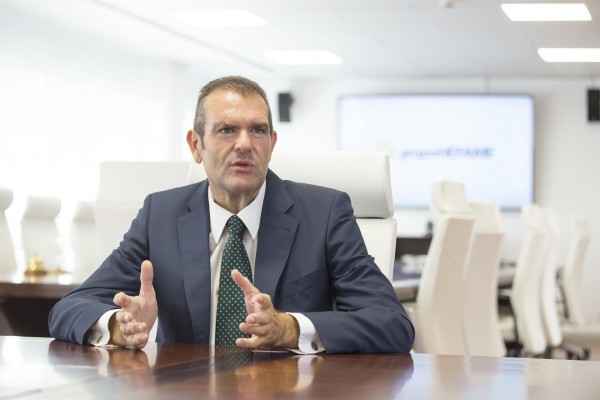 El presidente de Hefame felicita a los farmacéuticos y se compromete 