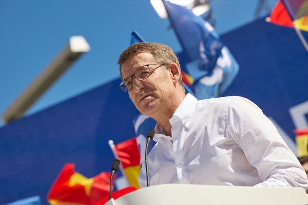 Feijóo acusa al PSOE de ser cómplice de la 