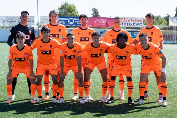 El Mestalla se despista en los minutos finales y cae en Ibiza