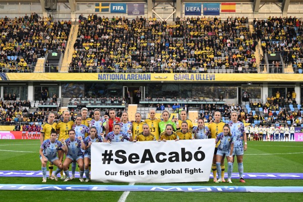 Mariona da la victoria a España desde el punto de penalti en el 96