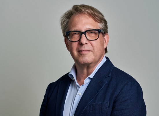 Benjamin J. Babcock, nuevo presidente de Dia tras la renuncia de DuCharme