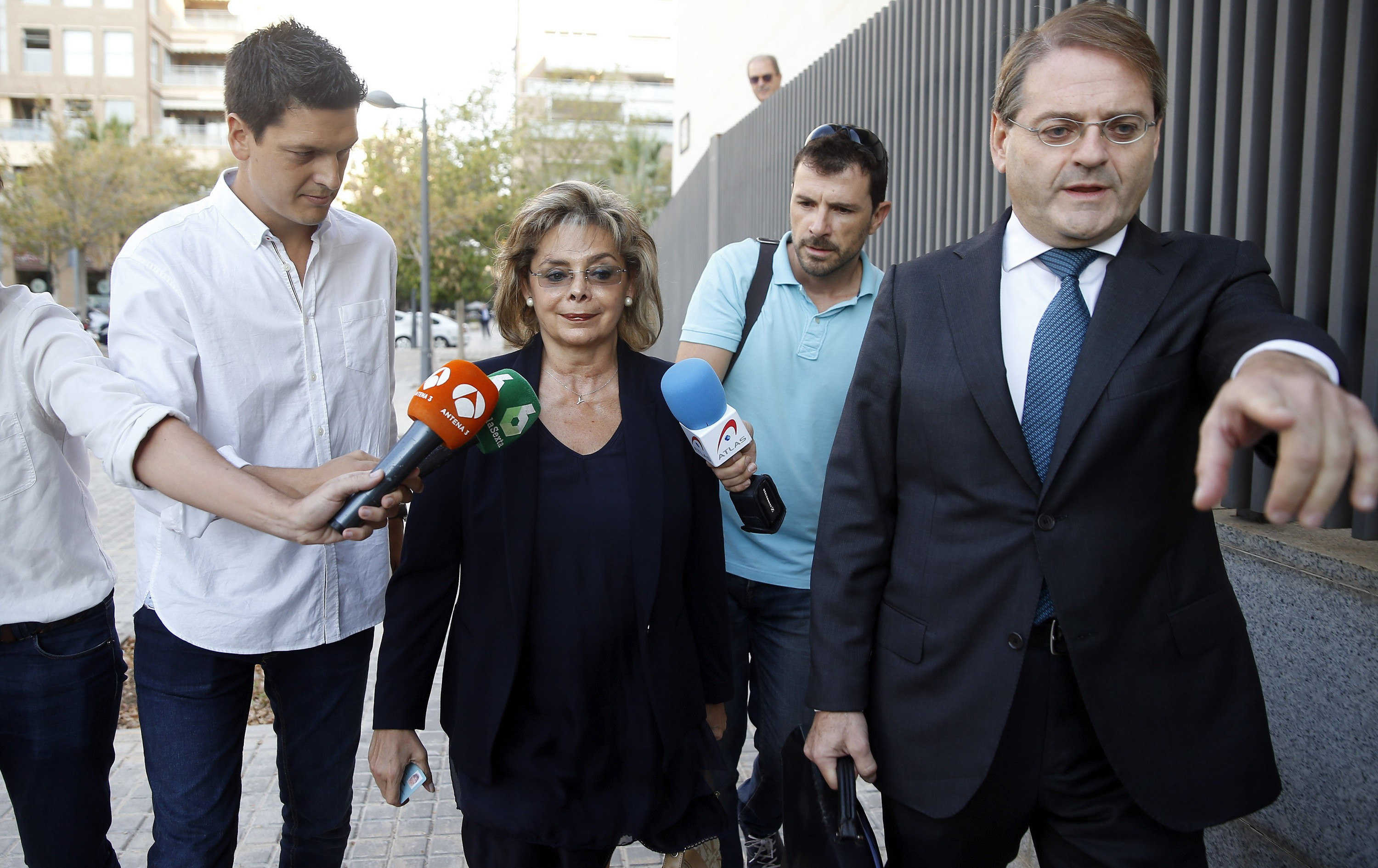 Alcón se acoge a su derecho a no declarar por las irregularidades en los contratos de Cultura