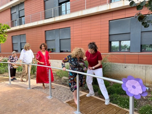 Quart de Poblet estrena el Jardín de los Sentidos en el día del Alzheimer