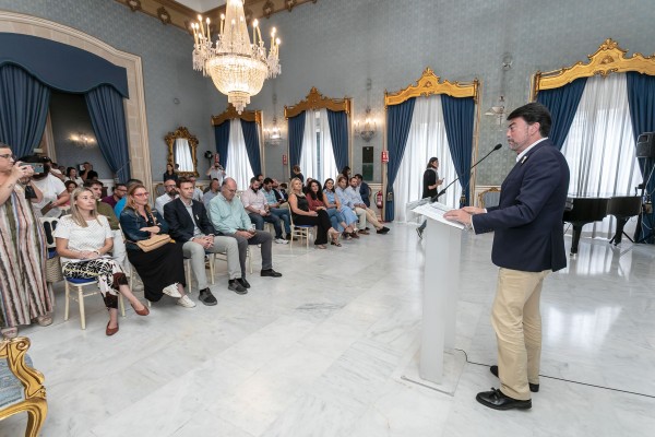 Barcala presume de gestión tras el 28M con obras, el bus y la limpieza y pide repensar la Intermodal