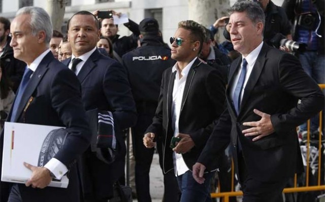 La Audiencia Nacional obliga a procesar a Neymar por estafa en su fichaje