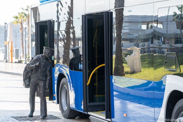 Cartagena apuesta por el transporte público para las fiestas: bus urbano gratuito viernes y sábado
